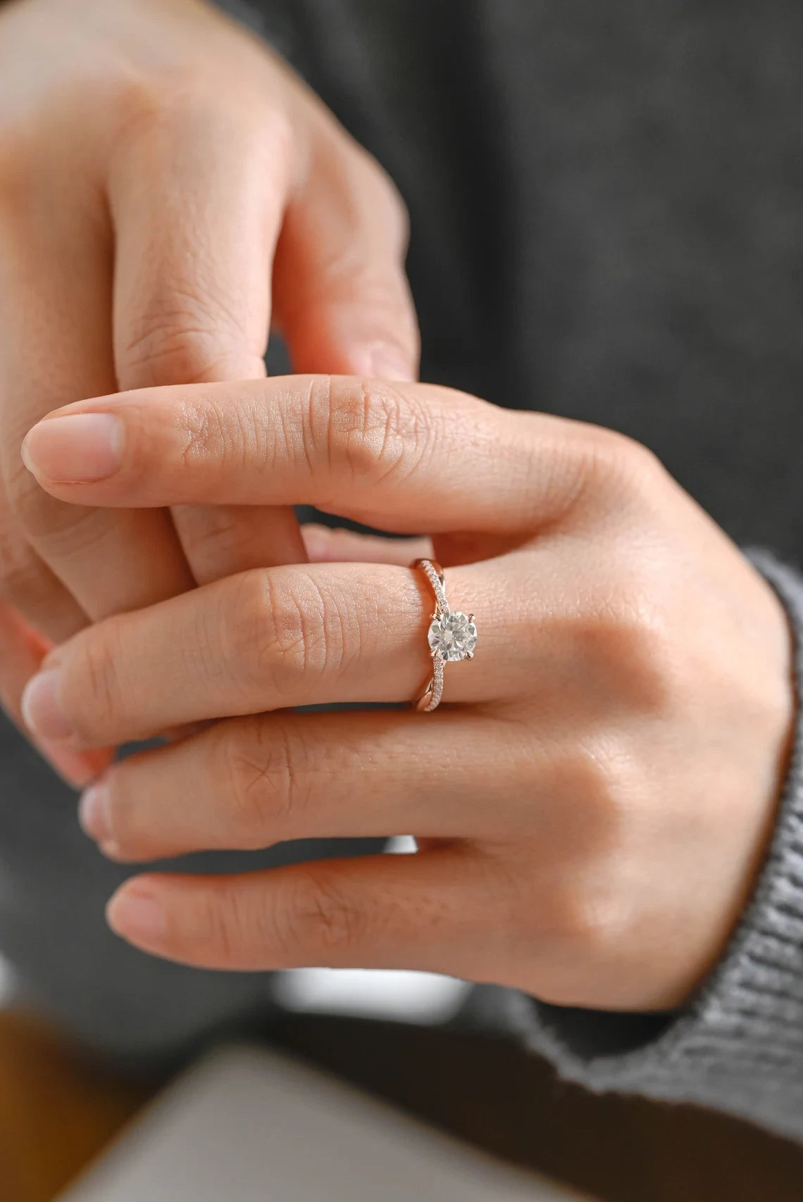Engagement Ring for Women | Moissanite Solid Gold | Twisted Band

