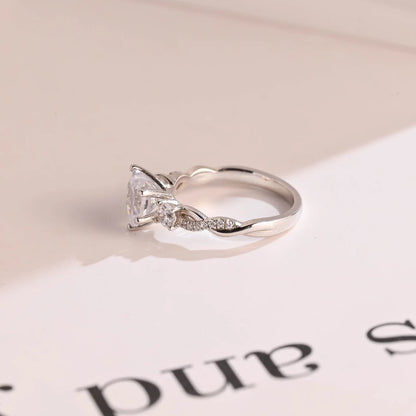Promise ring for her
