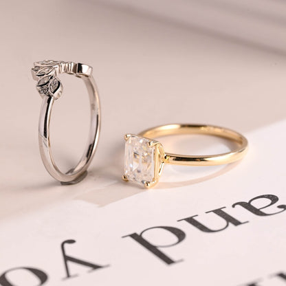 Leaf accent curved wedding band