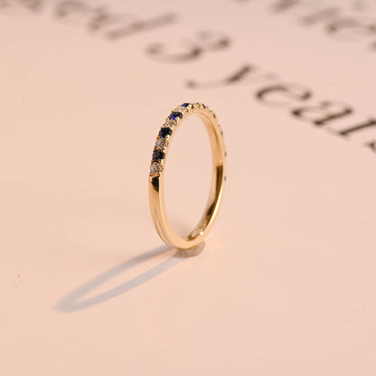 Round moissanite stacking ring