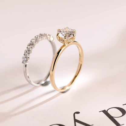 Round cut moissanite ring