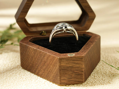 Swirl design ring
