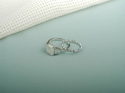 Vintage wedding band for her