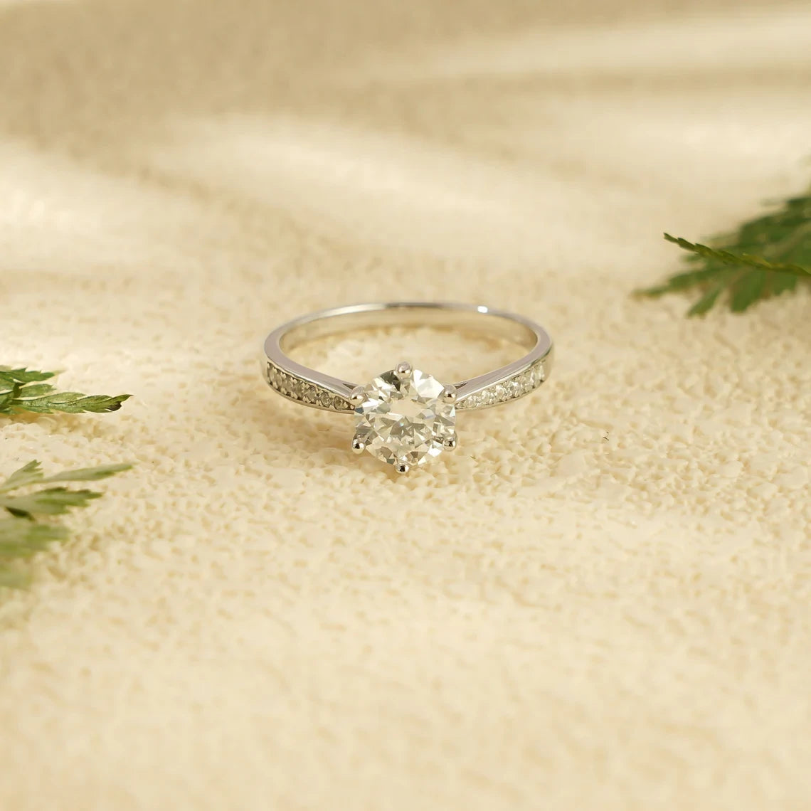Minimal Gold Ring | Round Cut Brilliance | Gift for Her

