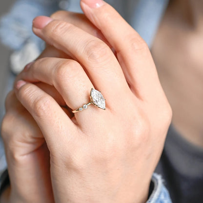 Anniversary gift ring