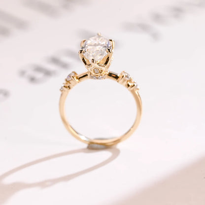 Tulip prong engagement ring