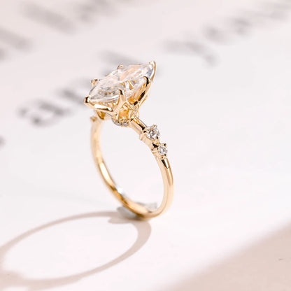 Classic hidden halo ring