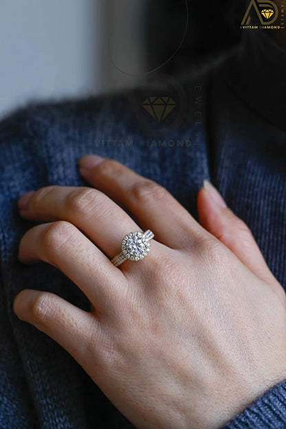 Minimalist Moissanite Ring | 3mm Solid Gold Band | Everyday Elegant Gift

