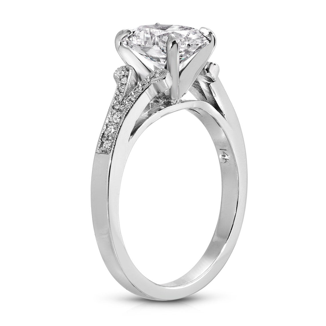 Luxury anniversary ring 