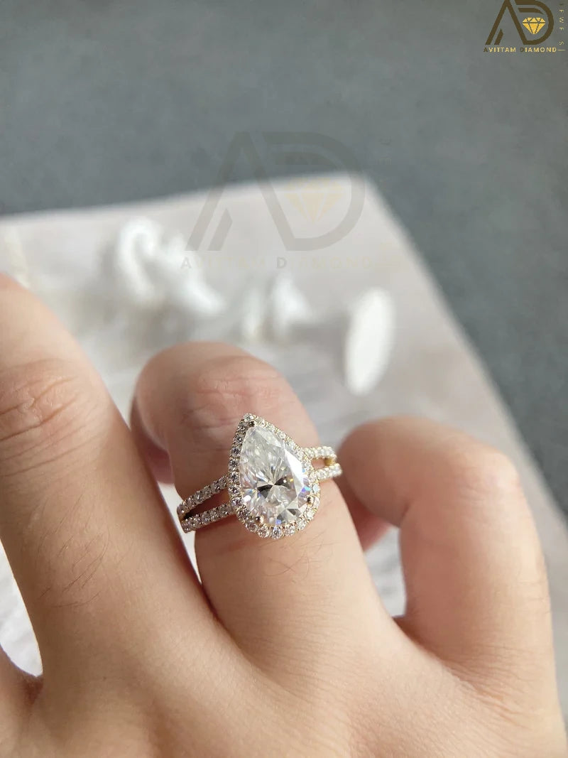 Eye-Catching Engagement Ring
