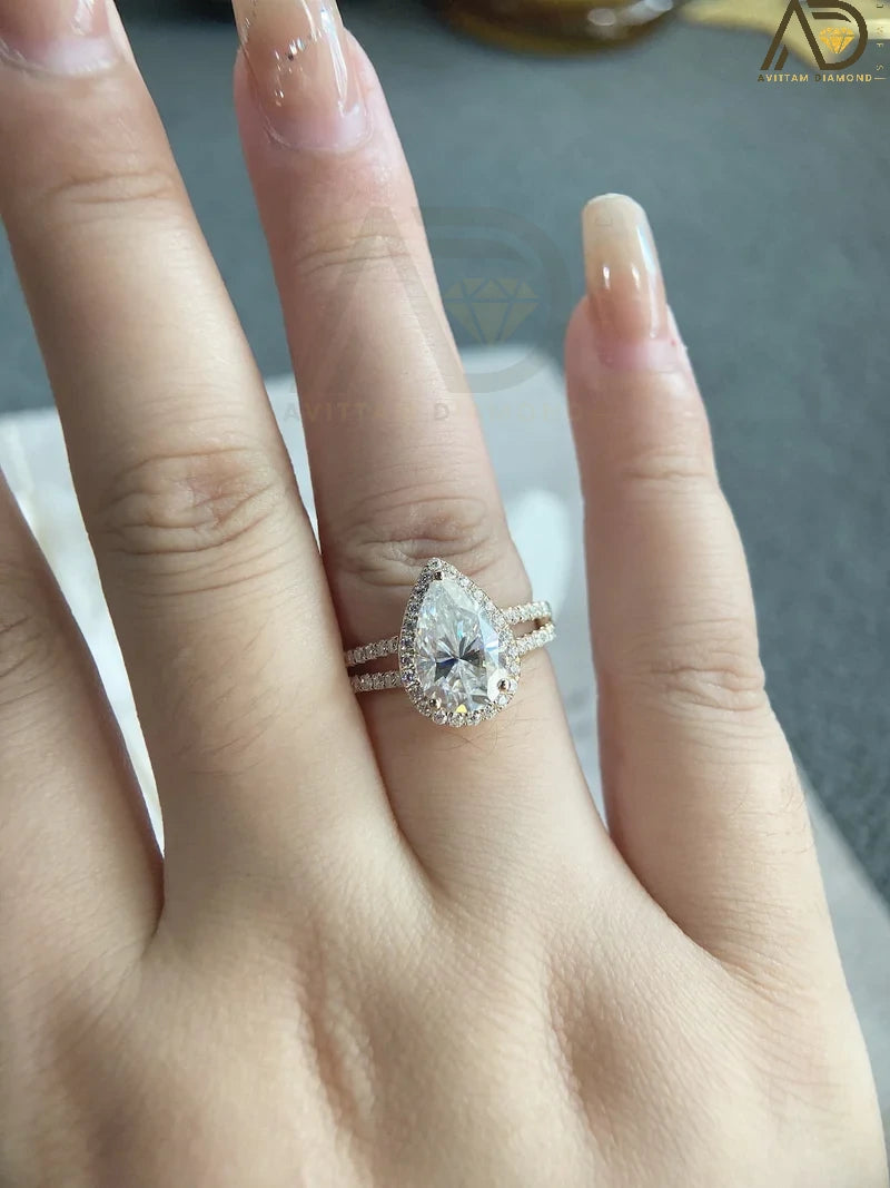 Stunning Moissanite Ring
