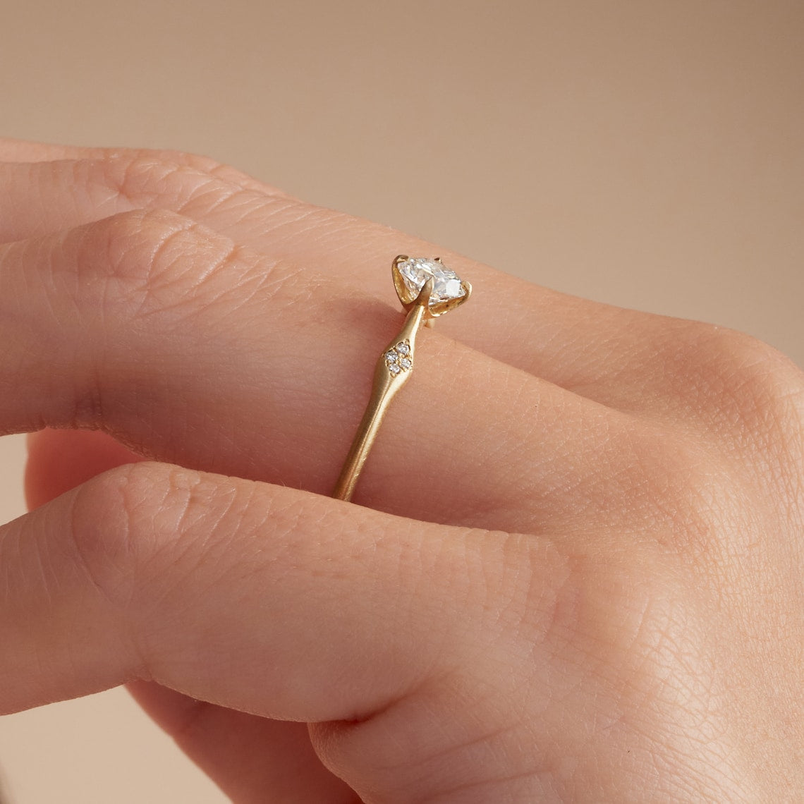 European style simple ring 