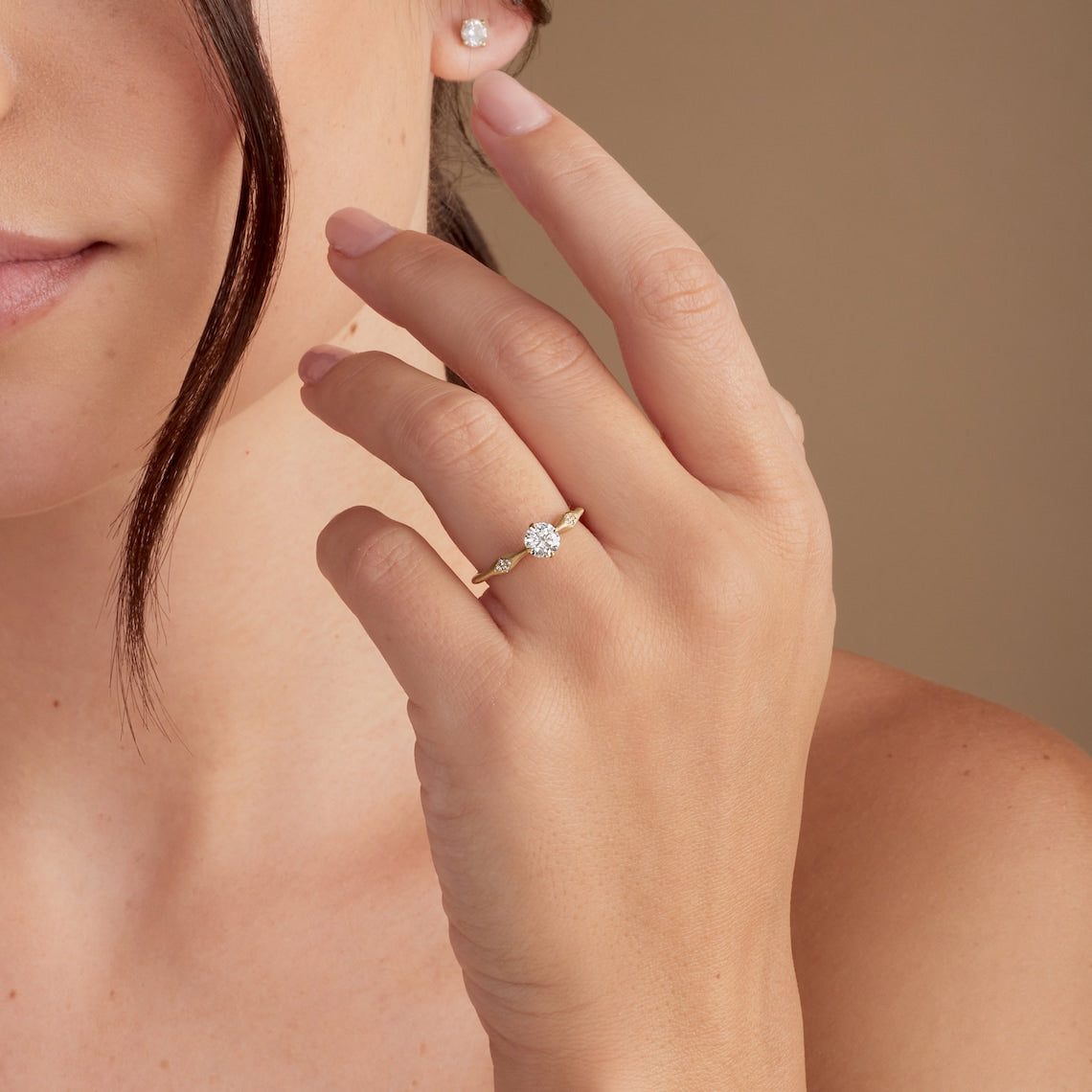 Antique style diamond ring