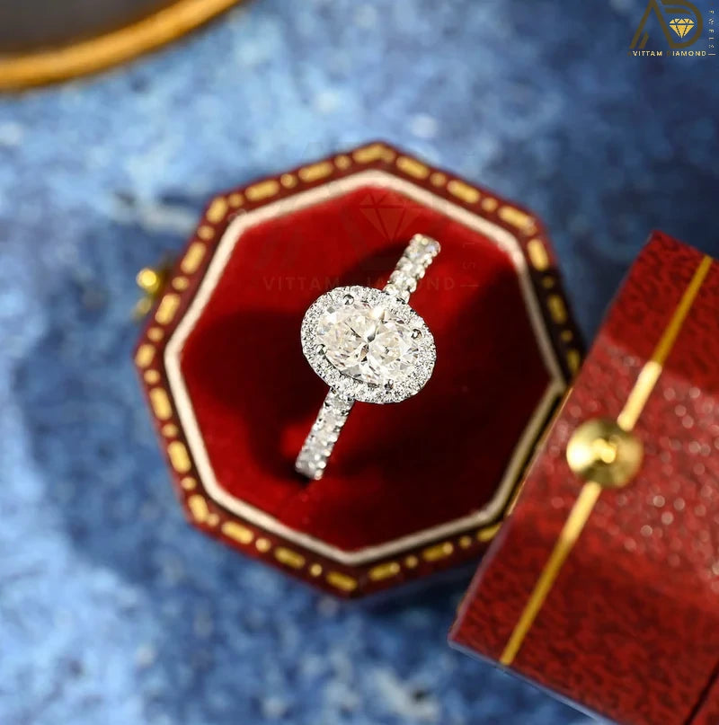 Discover our stunning 1.0 CT oval cut moissanite ring featuring a beautiful halo design and pave setting. The perfect anniversary gift for your loved one!