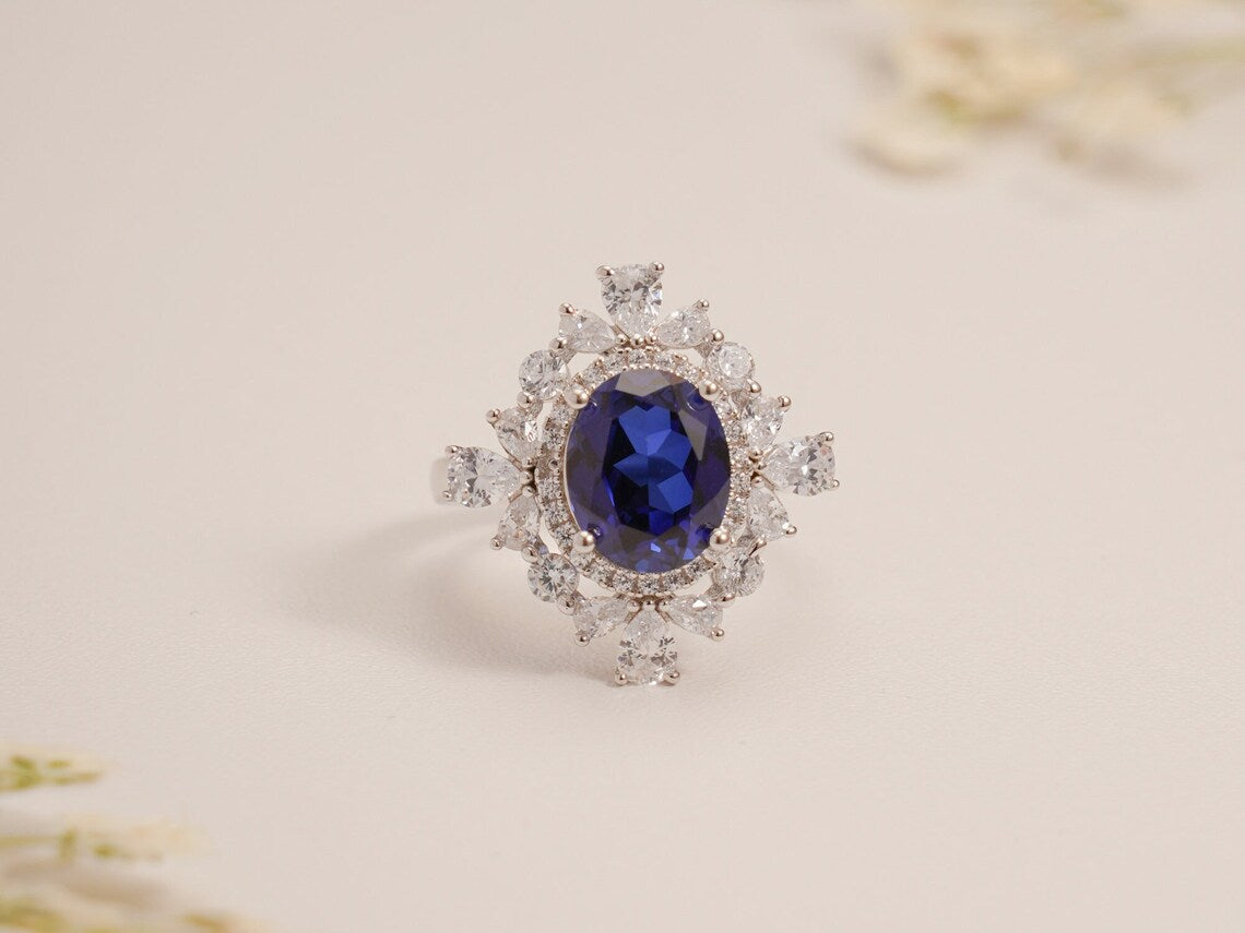 Oval Cut Moissanite Engagement Ring