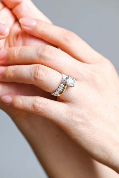 Fine anniversary ring set