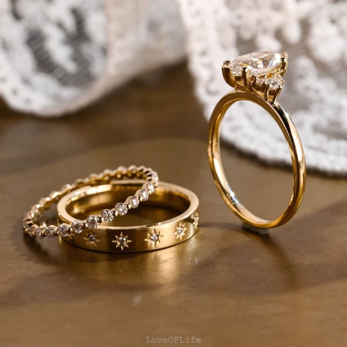 Cluster round diamond ring