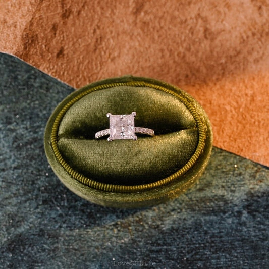 Bridal moissanite ring set