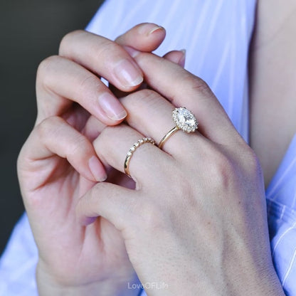 Timeless engagement ring set