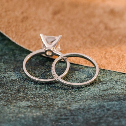 Handcrafted engagement ring