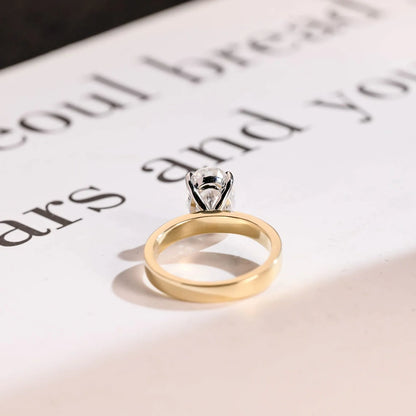 oval cut engagement ring 