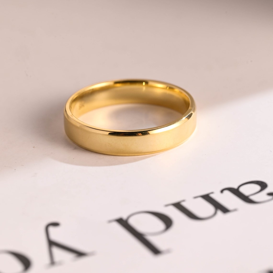 Solid gold wedding band