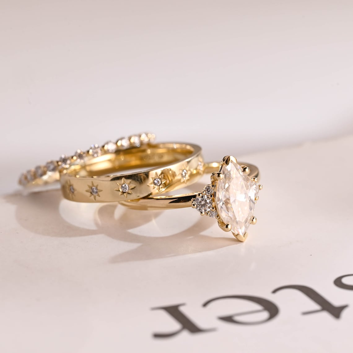 Starburst diamond band