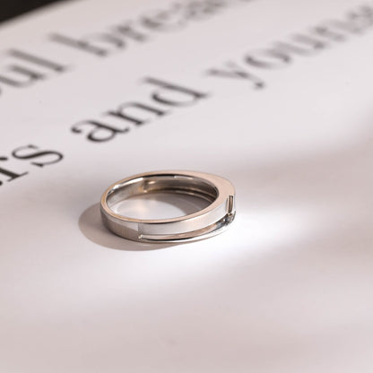 Women's engagement band