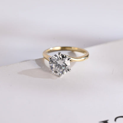 solitaire engagement ring