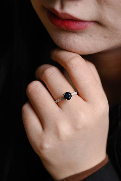 rose gold wedding ring