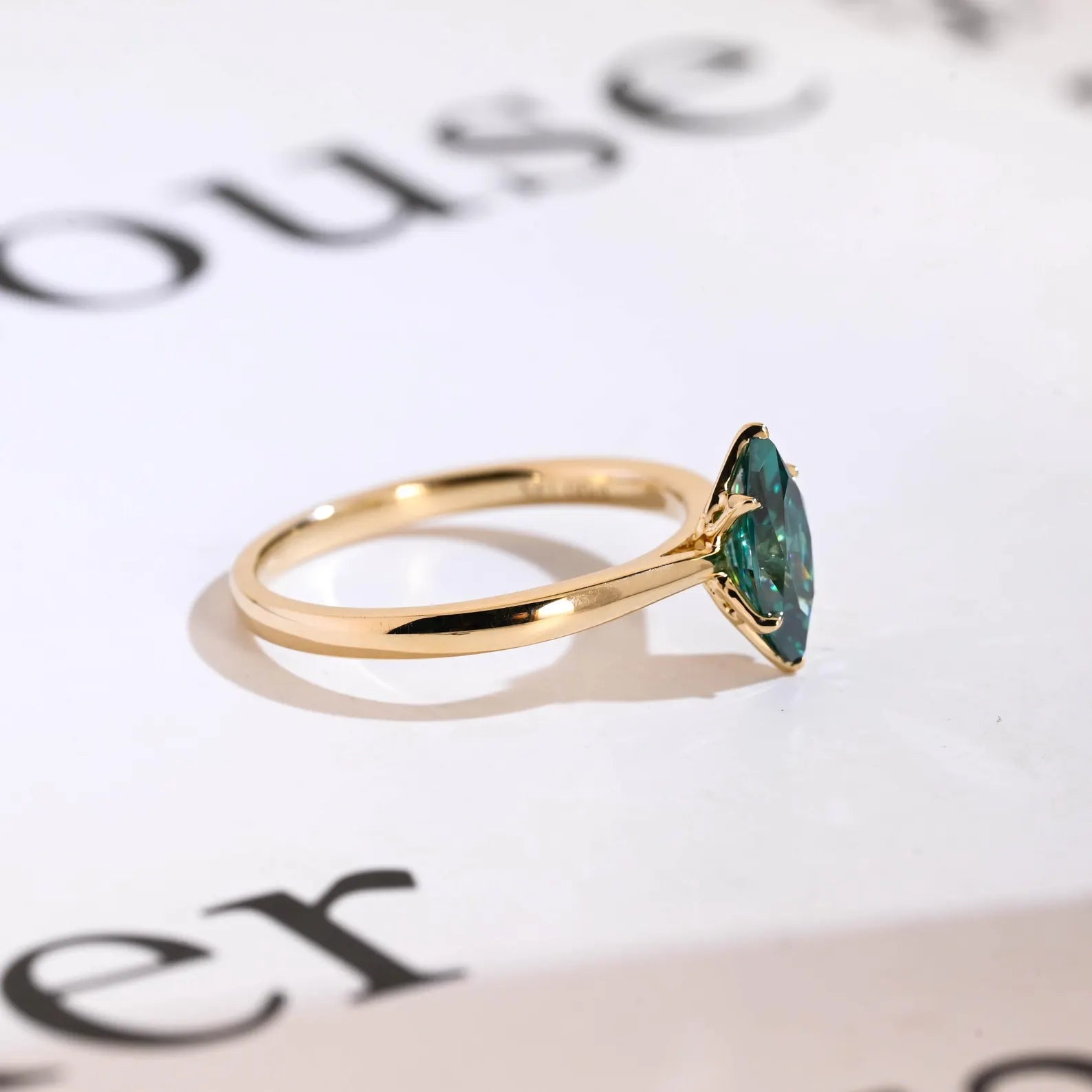 minimalist diamond wedding ring