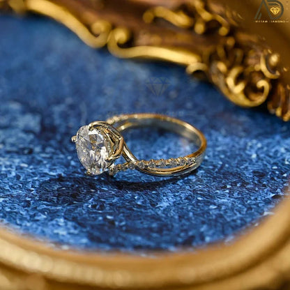 Stunning Moissanite Engagement Ring
