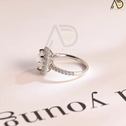 High-Quality Moissanite Rings
