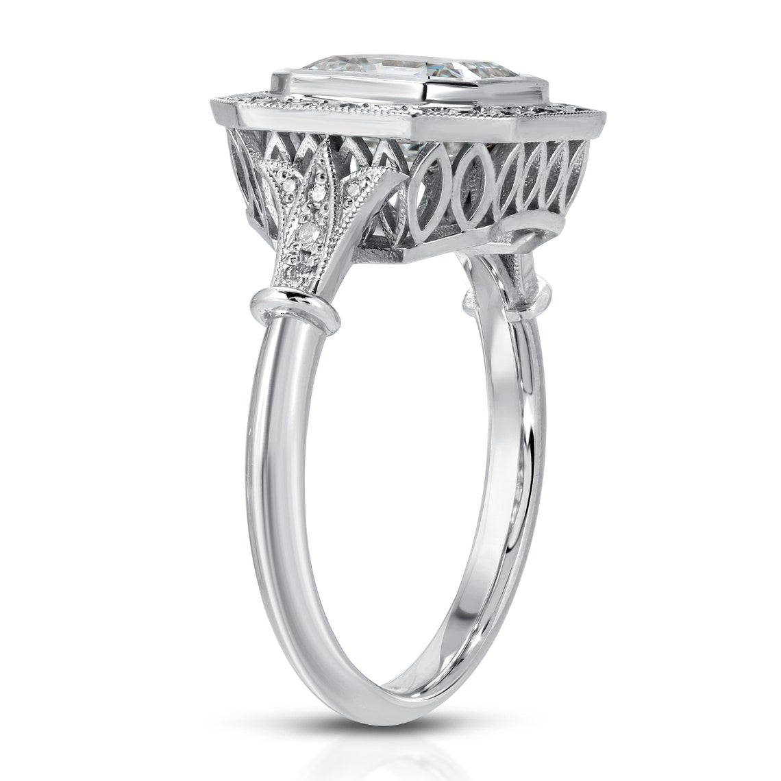 Antique style anniversary ring