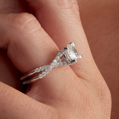 Proposal ring for her