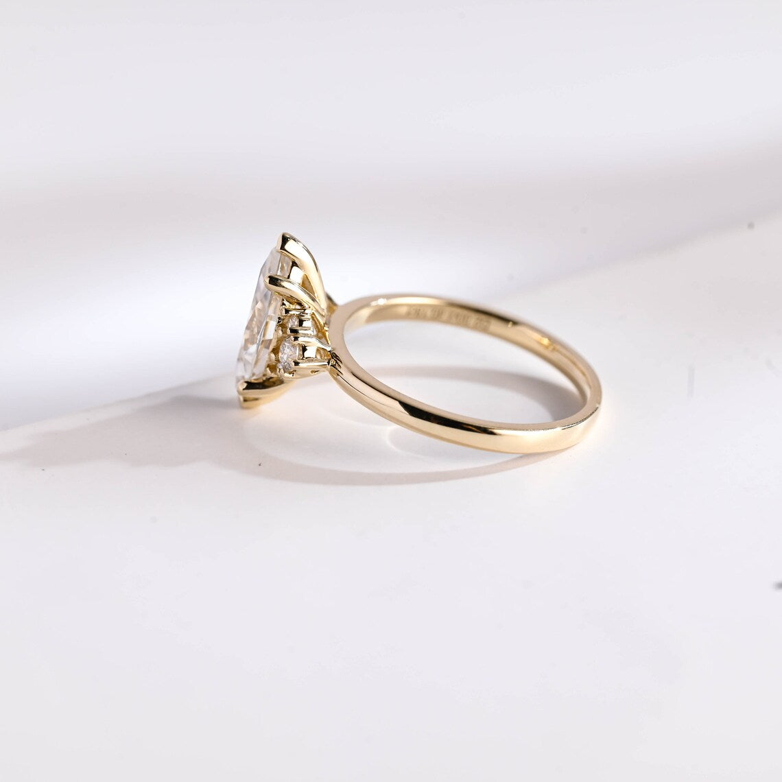Proposal ring for her