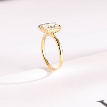 Straight shank solitaire ring