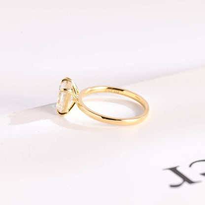 Solid gold moissanite ring