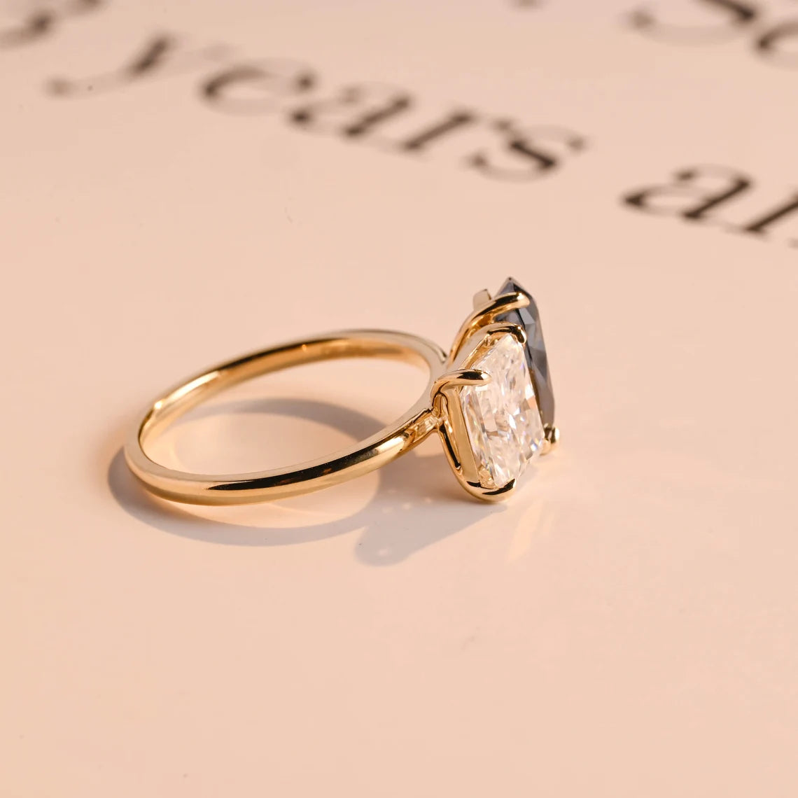 Alternative diamond ring