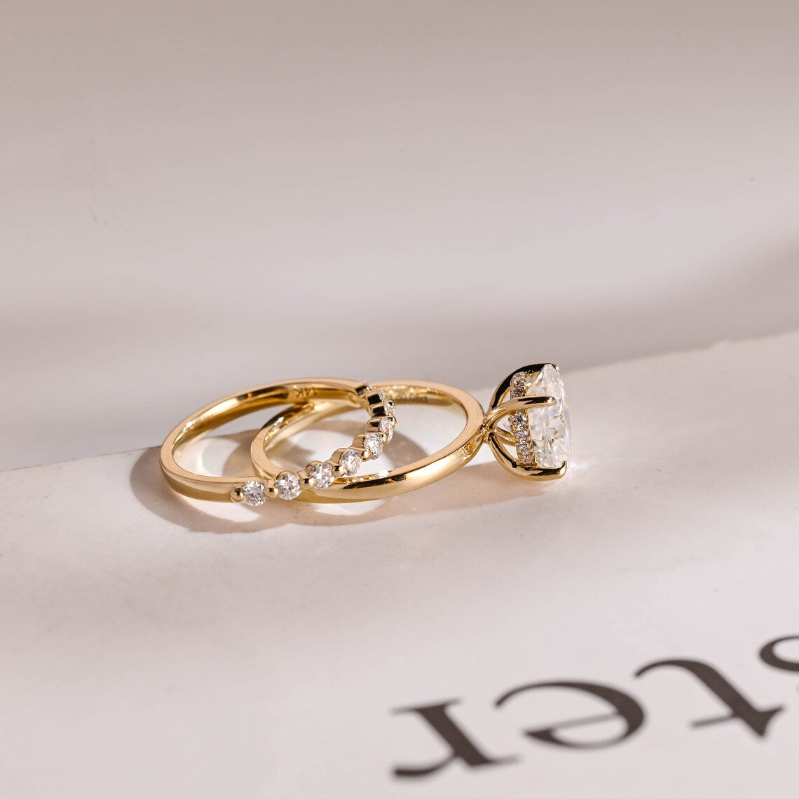 Oval cut proposal ring set