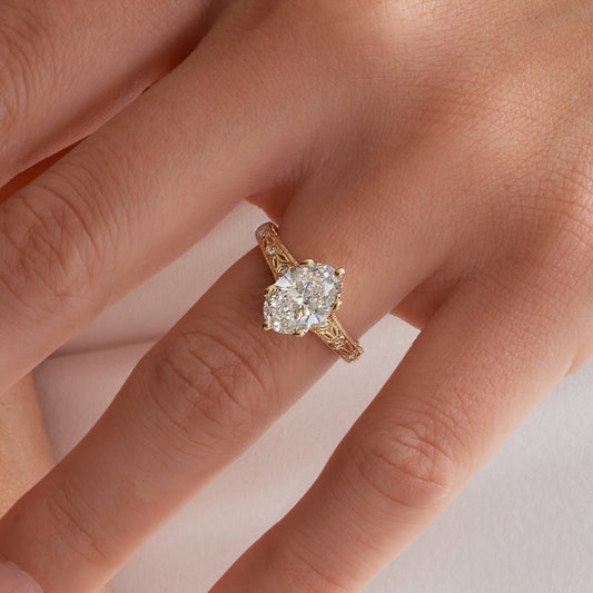Oval cut lab grown diamond 