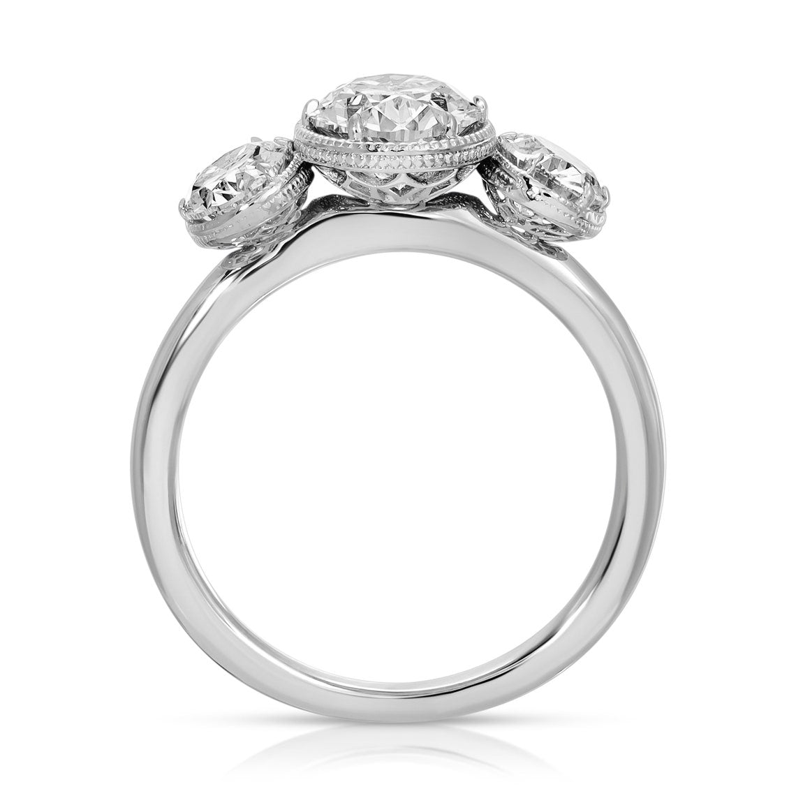 Solitaire engagement ring