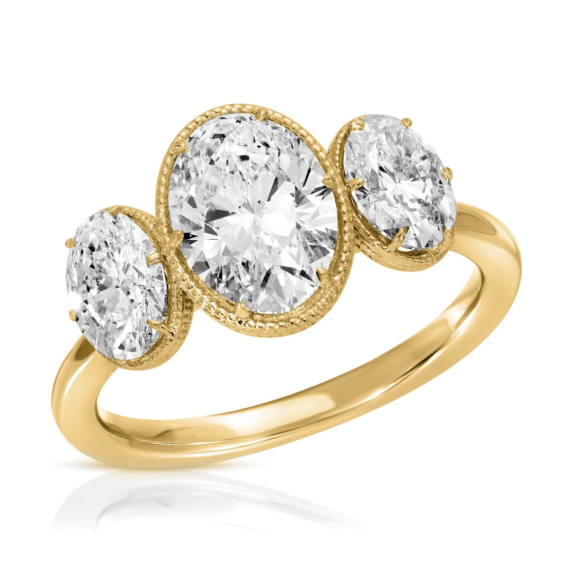 Yellow gold ring