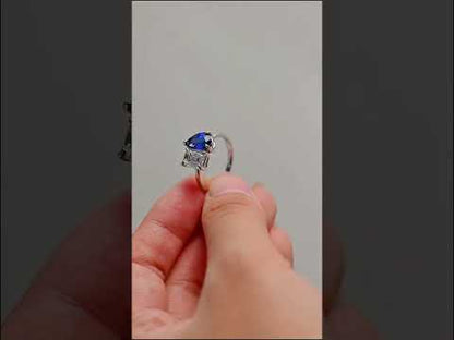 YouTube Video for Toi et Moi Engagement Ring