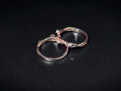 Twisted Vine Round Cut Moissanite Crossover Shank Wedding Band Ring