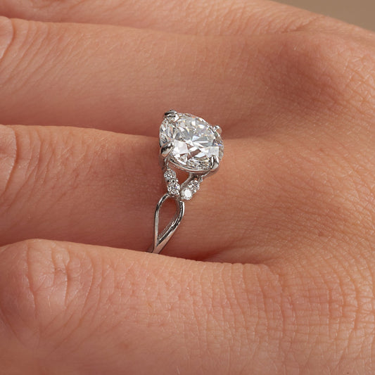 Round cut lab grown diamond ring