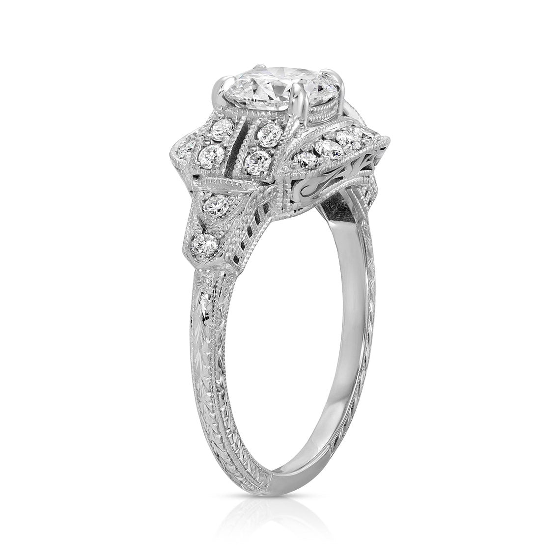 Timeless engagement ring